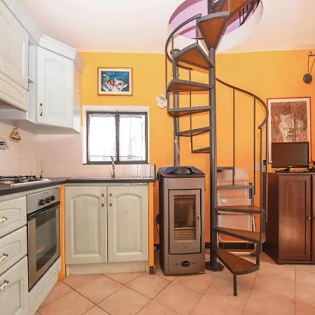 Holiday home Casetta Anna